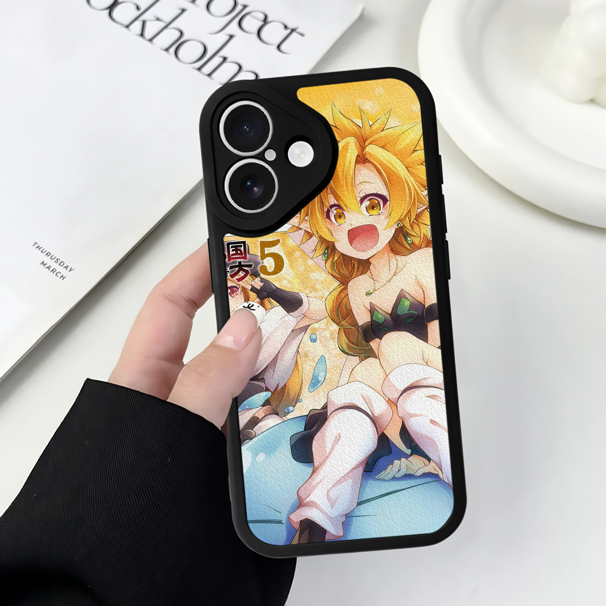 （画像用） 転スラ Regarding Reincarnated to Slime 【iPhone 16シリーズ対応】シリコンスマホケース（レザー調） 材質：シリコン